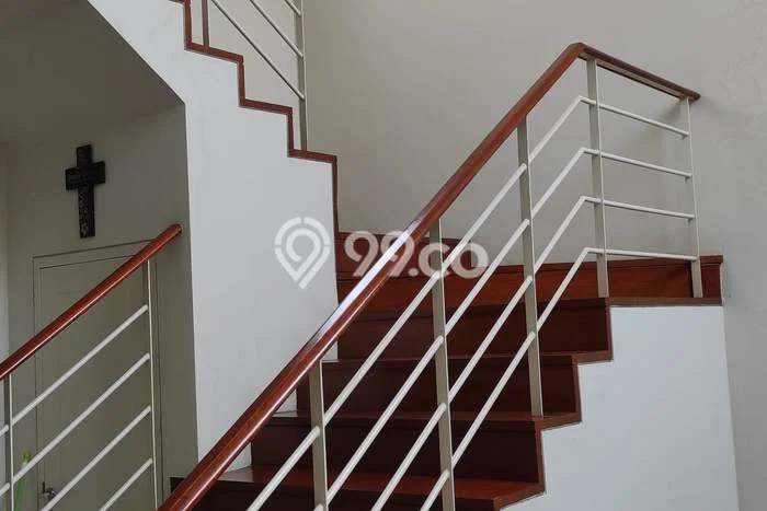 Siap Huni Hunian Elit 4 Kamar di Wiyung Dekat ke Mana Pun Siap Huni Hunian Elit 4 Kamar di Wiyung Dekat ke Mana Pun