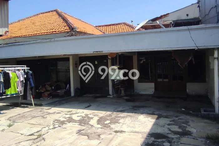 Jual Rumah Luas Elegan Dengan View Cantik di Manyar, Surabaya Jual Rumah Luas Elegan Dengan View Cantik di Manyar, Surabaya
