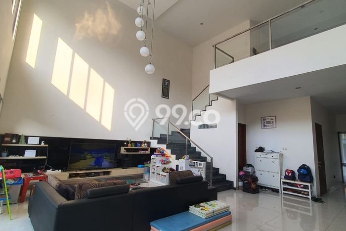 Hunian Elit LB 380m2 Siap Huni Desain Elegan di Kota Baru Parahyangan, Bandung Hunian Elit LB 380m2 Siap Huni Desain Elegan di Kota Baru Parahyangan, Bandung