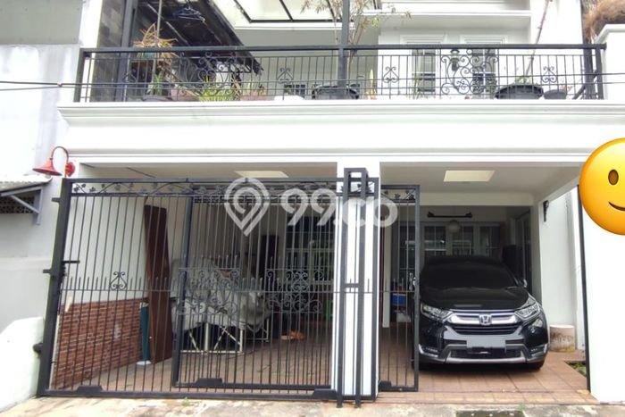 Siap Huni Rumah Mewah 4 Kamar di Cipondoh Dekat ke Mana Saja Siap Huni Rumah Mewah 4 Kamar di Cipondoh Dekat ke Mana Saja