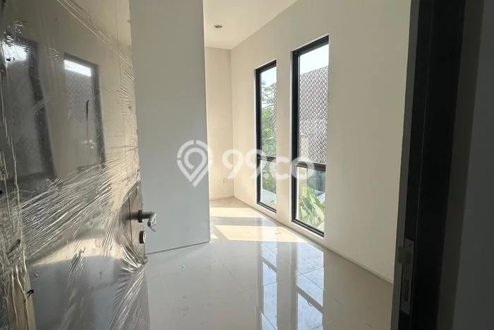 Disewakan! Rumah 4 Kamar Tidur &
3 Kamar Mandi di Kalideres, Jakarta Barat Disewakan! Rumah 4 Kamar Tidur &
3 Kamar Mandi di Kalideres, Jakarta Barat