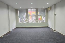 LOKASI STRATEGIS! Ruko Disewakan di , Luas 237m2m², Lokasi Niaga LOKASI STRATEGIS! Ruko Disewakan di , Luas 237m2m², Lokasi Niaga