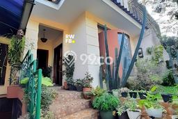 Dijual Rumah Mewah Elegan Dengan View Cantik di Pondok Indah, Jakarta Selatan Dijual Rumah Mewah Elegan Dengan View Cantik di Pondok Indah, Jakarta Selatan