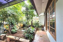 Lebak bulus dalam komplek rumah hitung tanah dkt MRT Lebak bulus dalam komplek rumah hitung tanah dkt MRT