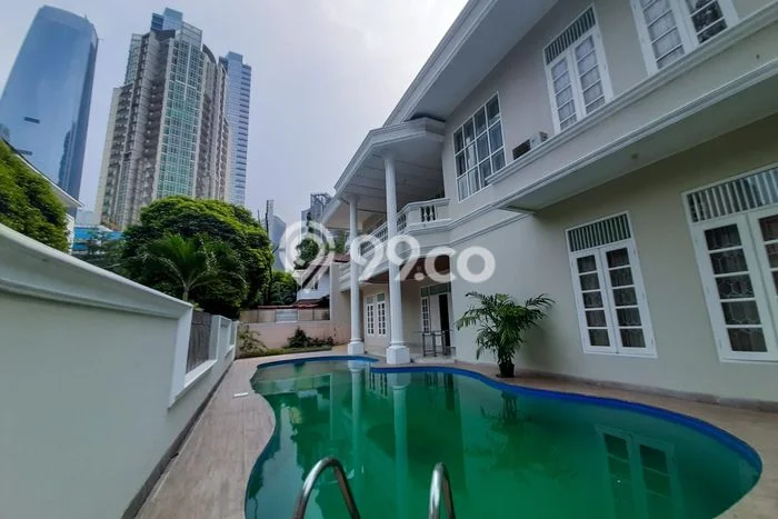 Classic Modern Calm House At Exclusive Complek Mega Kuningan Classic Modern Calm House At Exclusive Complek Mega Kuningan