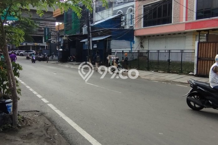 Ruko Dijual di Kebayoran Baru Jakarta Selatan dengan LB 290m2 Ruko Dijual di Kebayoran Baru Jakarta Selatan dengan LB 290m2