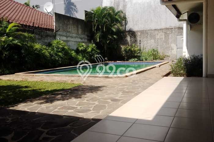 Disewakan! Rumah 6 Kamar Tidur &
5 Kamar Mandi di Patra Kuningan, Jakarta Selatan Disewakan! Rumah 6 Kamar Tidur &
5 Kamar Mandi di Patra Kuningan, Jakarta Selatan