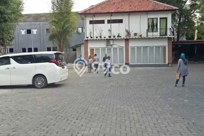 Komersial Dijual di Prime Area Jakarta Timur Luas 1400m2 Komersial Dijual di Prime Area Jakarta Timur Luas 1400m2