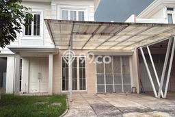 Ready to Use! Luxury House LT 240m2 Desain Elegan di Pakuwon CIty Ready to Use! Luxury House LT 240m2 Desain Elegan di Pakuwon CIty