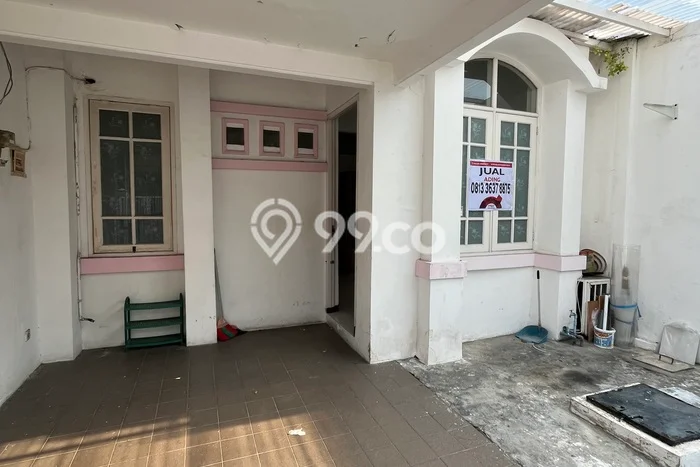Rumah Modern 3 KT di Pakuwon City Surabaya Unfurnished Rumah Modern 3 KT di Pakuwon City Surabaya Unfurnished