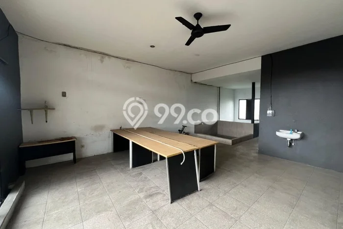 Ruko Bagus Dijual LB 280m2 Lokasi Strategis Jakarta Selatan Area Cocok untuk Berbisnis Ruko Bagus Dijual LB 280m2 Lokasi Strategis Jakarta Selatan Area Cocok untuk Berbisnis