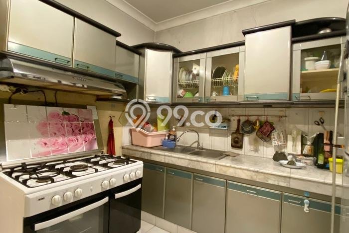 For Sale! Luxury House LT 240m2 Desain Elegan di Mekar Wangi For Sale! Luxury House LT 240m2 Desain Elegan di Mekar Wangi