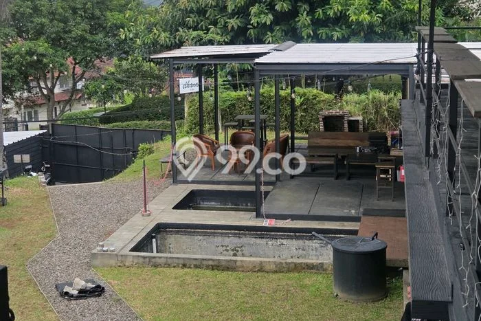 Unit Komersial Disewa Lokasi Dago Pakar, Bandung Spesifikasi Luas Bangunan 210m2 Unit Komersial Disewa Lokasi Dago Pakar, Bandung Spesifikasi Luas Bangunan 210m2