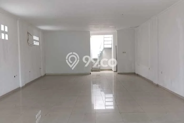 LOKASI PREMIUM! Ruko Kawasan Usaha di Cicendo, Luas 325m2m², Siap Operasional LOKASI PREMIUM! Ruko Kawasan Usaha di Cicendo, Luas 325m2m², Siap Operasional