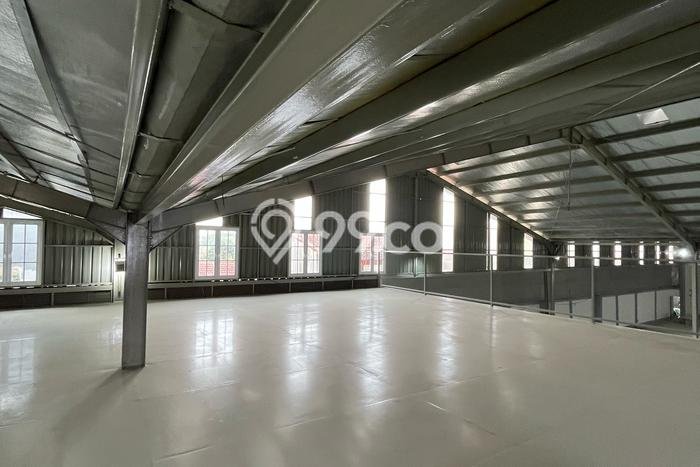 Gudang For Rent di Soekarno Hatta, Luas 3000m², Area Komersial, Jalan Utama Gudang For Rent di Soekarno Hatta, Luas 3000m², Area Komersial, Jalan Utama