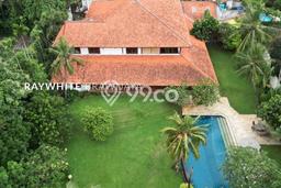 Hunian Mewah LB 1130m2 Siap Pakai Desain Elegan di Pejaten, Jakarta Selatan Hunian Mewah LB 1130m2 Siap Pakai Desain Elegan di Pejaten, Jakarta Selatan