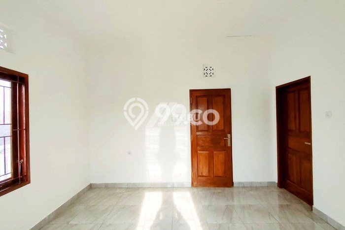 Disewakan! Rumah 5 Kamar Tidur &
5 Kamar Mandi di Renon, Denpasar Disewakan! Rumah 5 Kamar Tidur &
5 Kamar Mandi di Renon, Denpasar