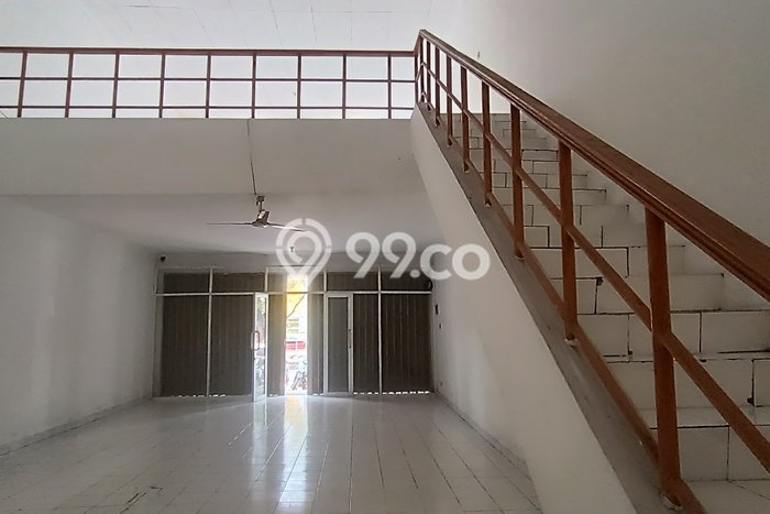 LOKASI TERBAIK! Ruko di Cikarang, Luas 110m², Jalan Strategis LOKASI TERBAIK! Ruko di Cikarang, Luas 110m², Jalan Strategis