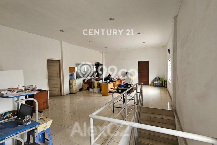 Unit Pabrik Dijual di Jakarta Barat LT 1360m2 & LB 1200m2 Unit Pabrik Dijual di Jakarta Barat LT 1360m2 & LB 1200m2
