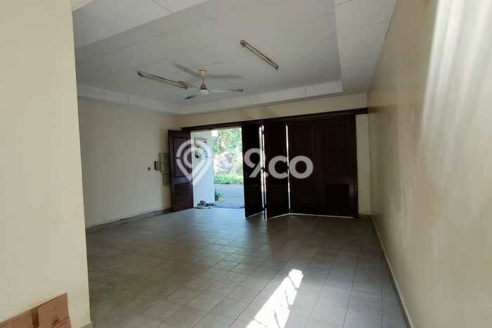 Sewa Rumah Modern di Mampang Prapatan Harga Rp 1 Miliar/ Tahun Sewa Rumah Modern di Mampang Prapatan Harga Rp 1 Miliar/ Tahun