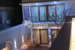 HARGA TERBAIK! Vila Kawasan Tabanan, Dimensi 255m2m², Lokasi Eksklusif dengan privasi terjaga HARGA TERBAIK! Vila Kawasan Tabanan, Dimensi 255m2m², Lokasi Eksklusif dengan privasi terjaga