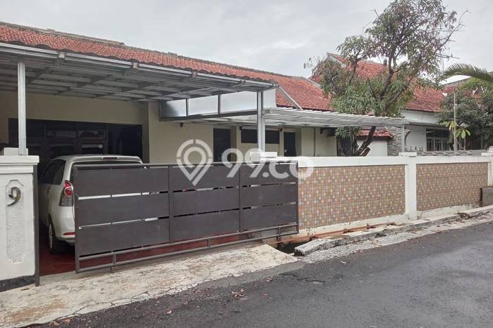 Rumah di Turangga, 4 KT, Lingkungan Potensial Rumah di Turangga, 4 KT, Lingkungan Potensial