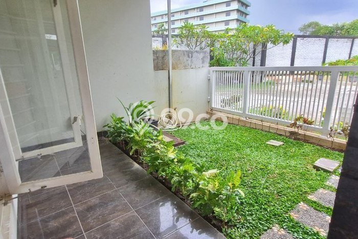 For Sale Rumah 4 Kamar Lokasi Ideal Bagus dan Strategis di Antapani For Sale Rumah 4 Kamar Lokasi Ideal Bagus dan Strategis di Antapani