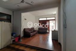 Rumah Elit Modern Tanpa Renovasi di Buah Batu Bandung Rumah Elit Modern Tanpa Renovasi di Buah Batu Bandung