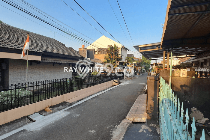 Rumah Modern 2 KT di Pondok Bambu Jakarta Timur Unfurnished Rumah Modern 2 KT di Pondok Bambu Jakarta Timur Unfurnished