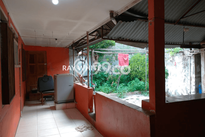 Rumah Elit Modern Siap Huni di Pondok Bambu Jakarta Timur Rumah Elit Modern Siap Huni di Pondok Bambu Jakarta Timur