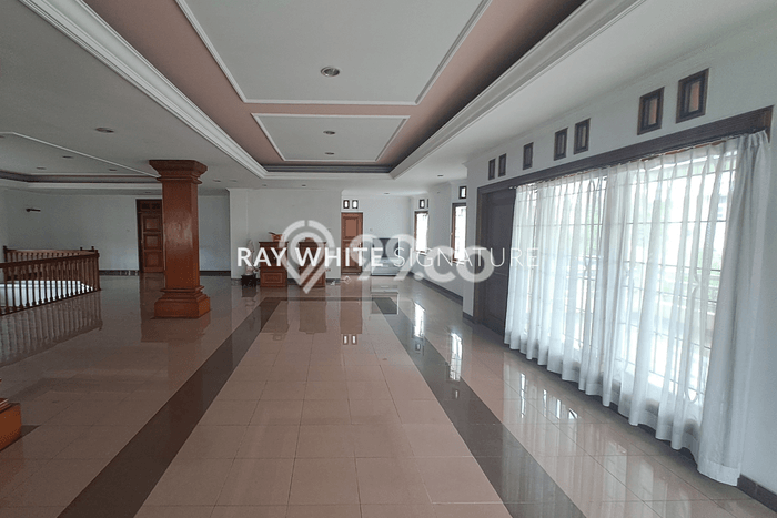 Ready to Use! Premium House LT 418m2 Desain Elegan di Pondok Bambu Ready to Use! Premium House LT 418m2 Desain Elegan di Pondok Bambu