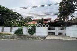 Ready to Use! Premium House LT 692m2 Desain Elegan di Cipete Ready to Use! Premium House LT 692m2 Desain Elegan di Cipete