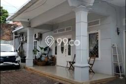 Ready to Use! Luxury House LT 481m2 Desain Modern di Gatot Subroto Ready to Use! Luxury House LT 481m2 Desain Modern di Gatot Subroto