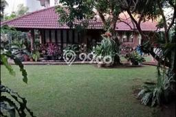 Tanah Dijual Lokasi Strategis di Jakarta Selatan dengan Luas 200m2 Tanah Dijual Lokasi Strategis di Jakarta Selatan dengan Luas 200m2