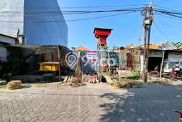 Tanah Dijual Lokasi Strategis di Surabaya dengan Luas 301m2 Tanah Dijual Lokasi Strategis di Surabaya dengan Luas 301m2