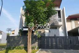 Rumah Luxury Modern Tanpa Renovasi di Citraland Surabaya Rumah Luxury Modern Tanpa Renovasi di Citraland Surabaya