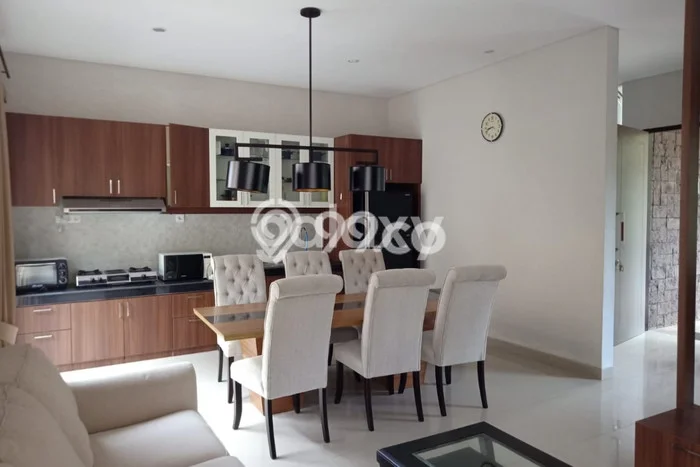 GOOD DEAL! Rumah Premium area Kuta, LT 135m2m² Bangunan 152m2m² GOOD DEAL! Rumah Premium area Kuta, LT 135m2m² Bangunan 152m2m²