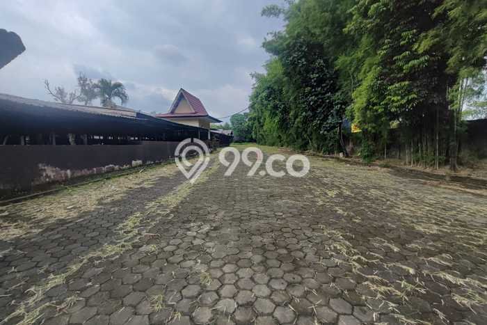 LOKASI STRATEGIS! Komersial Kawasan Tanah Sareal, Luas 2560m², Sentra Bisnis LOKASI STRATEGIS! Komersial Kawasan Tanah Sareal, Luas 2560m², Sentra Bisnis