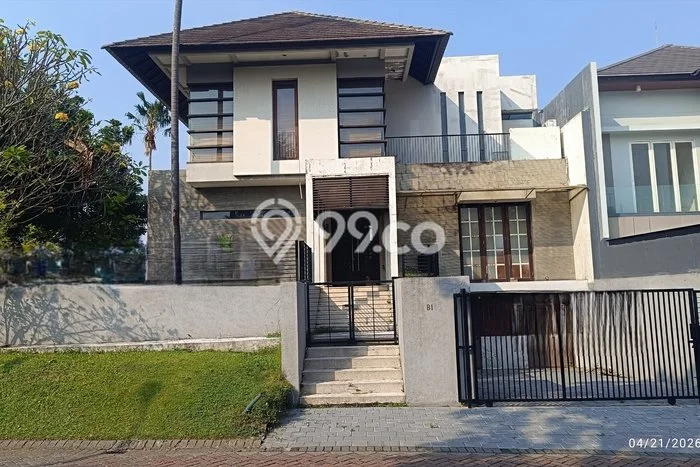 For Sale! Luxury House LT 460m2 Desain Modern di Graha For Sale! Luxury House LT 460m2 Desain Modern di Graha