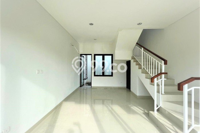 KAWASAN PREMIUM! Ruko di Jakarta Garden City, Luas 56m², Pusat Komersial KAWASAN PREMIUM! Ruko di Jakarta Garden City, Luas 56m², Pusat Komersial