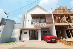 HOT PROPERTY! Rumah Premium di Komsen, LT 83m² LB 70m² HOT PROPERTY! Rumah Premium di Komsen, LT 83m² LB 70m²
