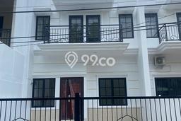 Rumah Akses Mudah area Klender, Jakarta Timur, LT 95m² LB 90m² Rumah Akses Mudah area Klender, Jakarta Timur, LT 95m² LB 90m²