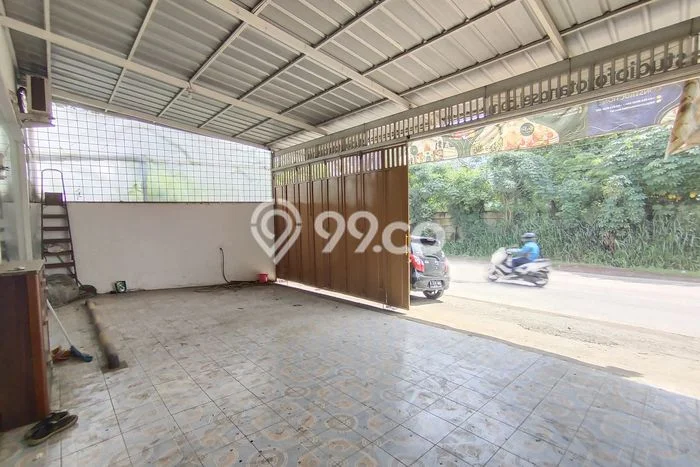 Ruko disewakan di Cisauk Tangerang dengan luas bangunan 330m2 Ruko disewakan di Cisauk Tangerang dengan luas bangunan 330m2