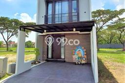 KESEMPATAN EMAS! Rumah di Citraland, Surabaya, Luas 75m² Bangunan 98m² KESEMPATAN EMAS! Rumah di Citraland, Surabaya, Luas 75m² Bangunan 98m²