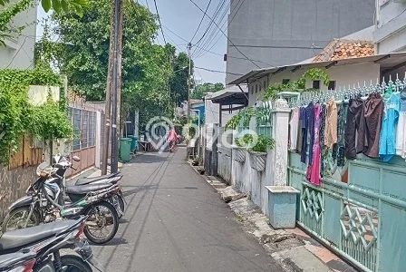 Kost Dijual di Cideng dengan 16 KT dan Luas 300m2 Kost Dijual di Cideng dengan 16 KT dan Luas 300m2