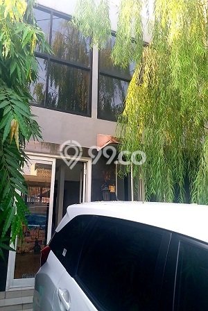 Siap Huni Rumah Mewah 3 Kamar di Kebon Jeruk Dekat ke Mana Pun Siap Huni Rumah Mewah 3 Kamar di Kebon Jeruk Dekat ke Mana Pun