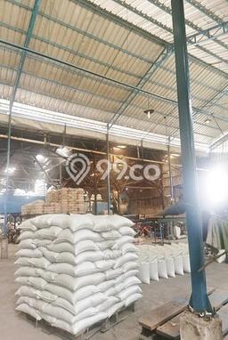 Unit Gudang Dijual di Jakarta Utara LT 2150m2 & LB 1300m2 Unit Gudang Dijual di Jakarta Utara LT 2150m2 & LB 1300m2