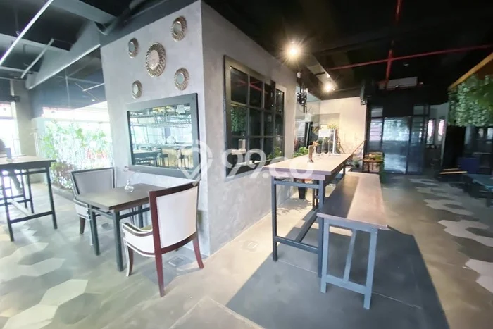 Hotel Kawasan Senen, Luas 2000m2m², Jalan Utama, Lokasi Strategis Hotel Kawasan Senen, Luas 2000m2m², Jalan Utama, Lokasi Strategis