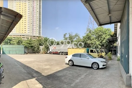 Unit Gudang Dijual di Jakarta Utara LT 6961m2 & LB 2800m2 Unit Gudang Dijual di Jakarta Utara LT 6961m2 & LB 2800m2