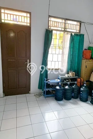 Unit Kost Dijual di Kawasan Tanah Abang Jakarta Pusat dengan 8 KT Unit Kost Dijual di Kawasan Tanah Abang Jakarta Pusat dengan 8 KT